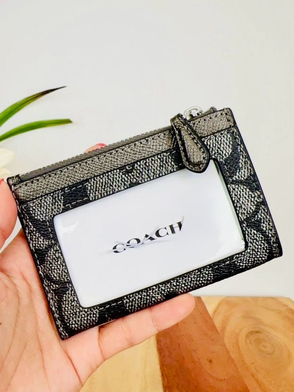 Coach Mini Skinny ID Case In Metallic Signature Canvas CW966 - NWOT - Picture 2 of 15